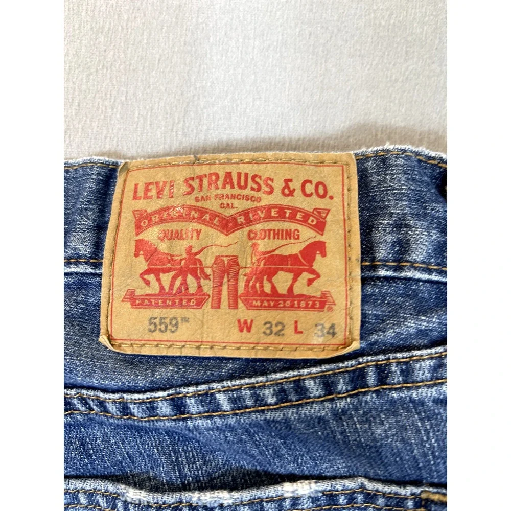 Levi's 559 Shorts 32x24‎ Relaxed Cut Off Long Jeans Shorts Blue. Mens Straight